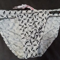 NWOT RARE OLAF BENZ DESIGNER 1 SWIM BRIEF, WHITE GECKO DESIGN, SIZE S
