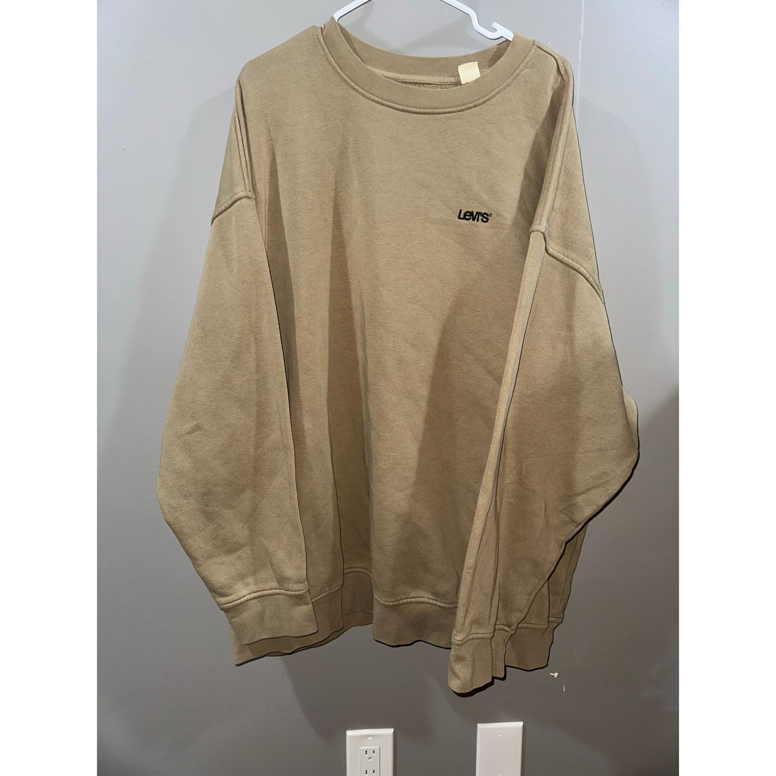 4X Men’s LEVI’S tan crew neck sweater