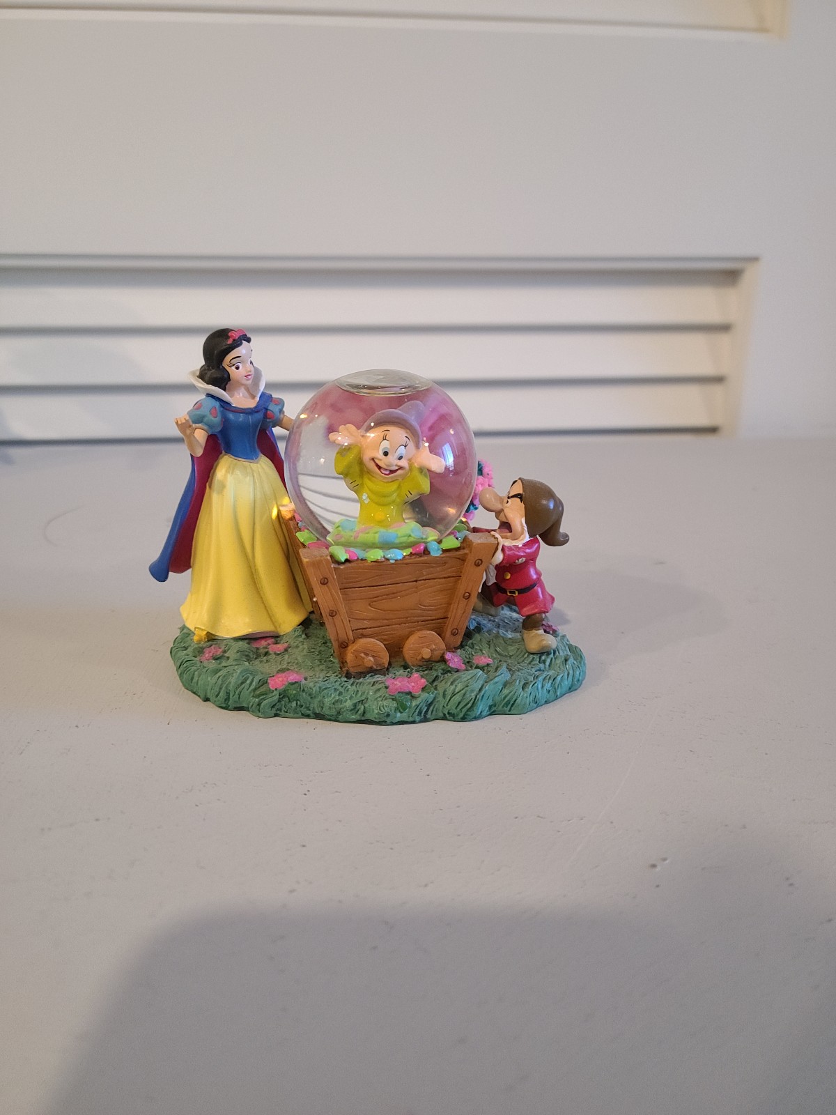 Snow White and the Seven Dwarves Miniature Snow Globe Disney Store Exclusive