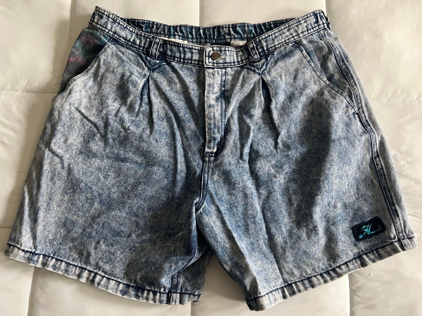 Vintage Hobie Whitewash Denim Shorts Sz 34