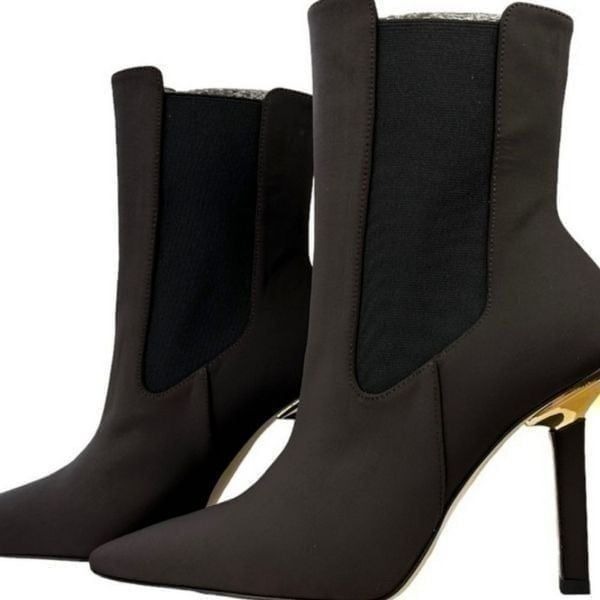 NIB Good American Chocolate Neoprene Chelsea Pointed Toe Women's 8