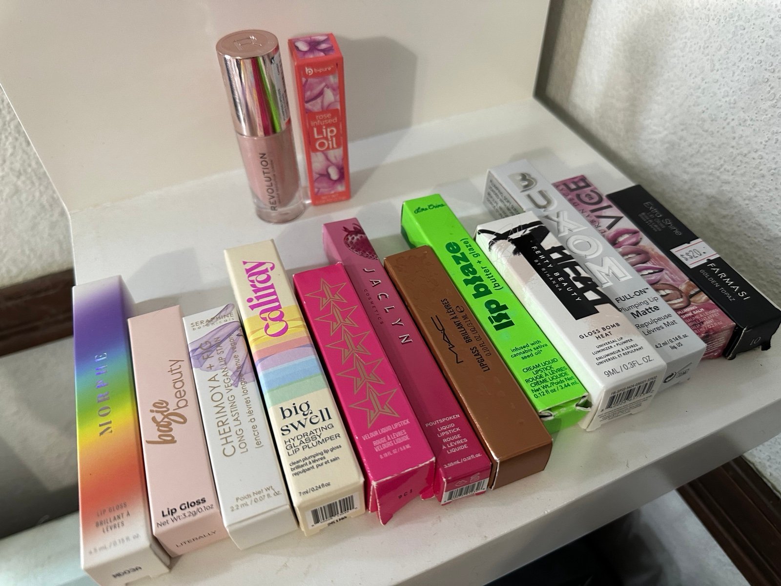 Makeup bundle