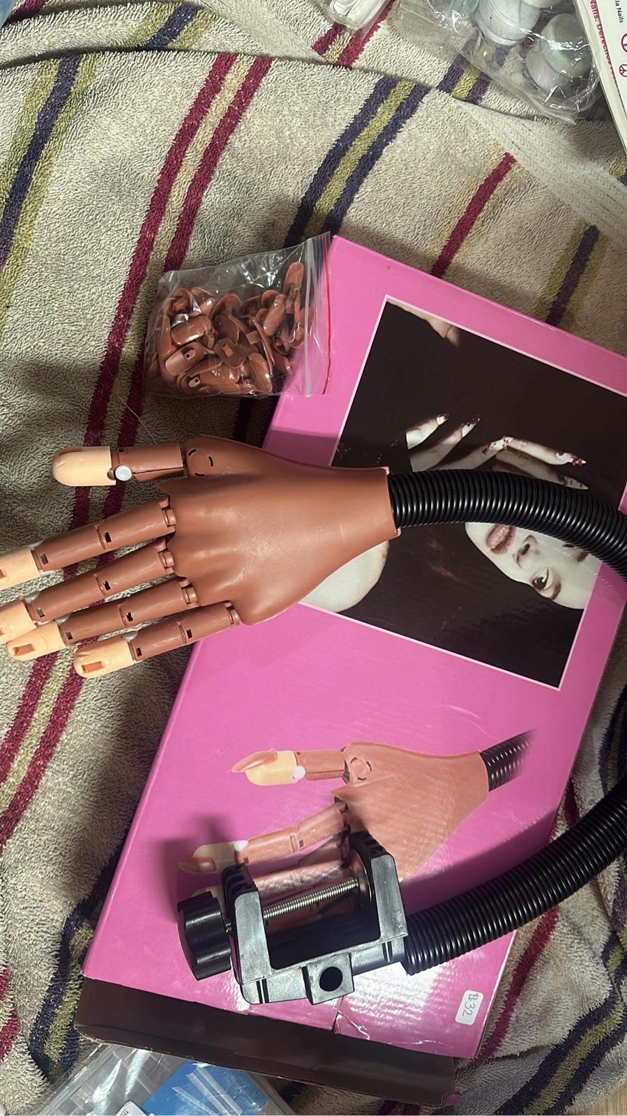 Practice nail hand