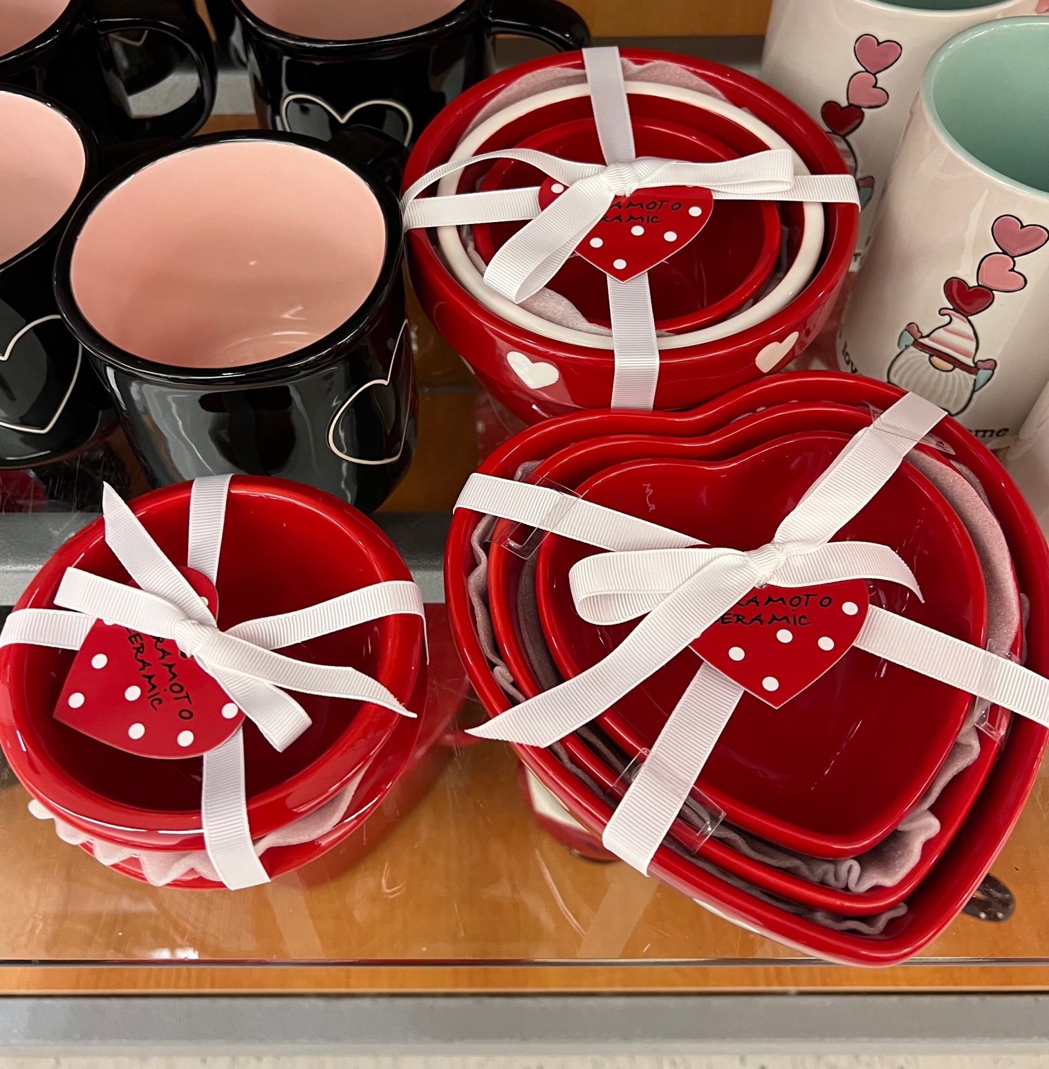 8pc Terramoto hearts bowls !