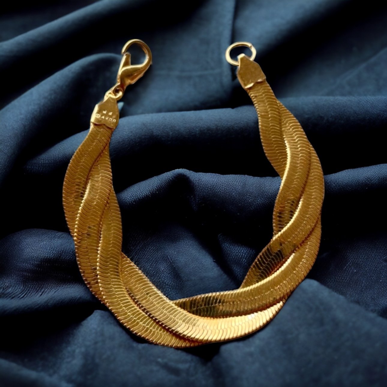Vintage NR Avon gold braided herringbone chain bracelet