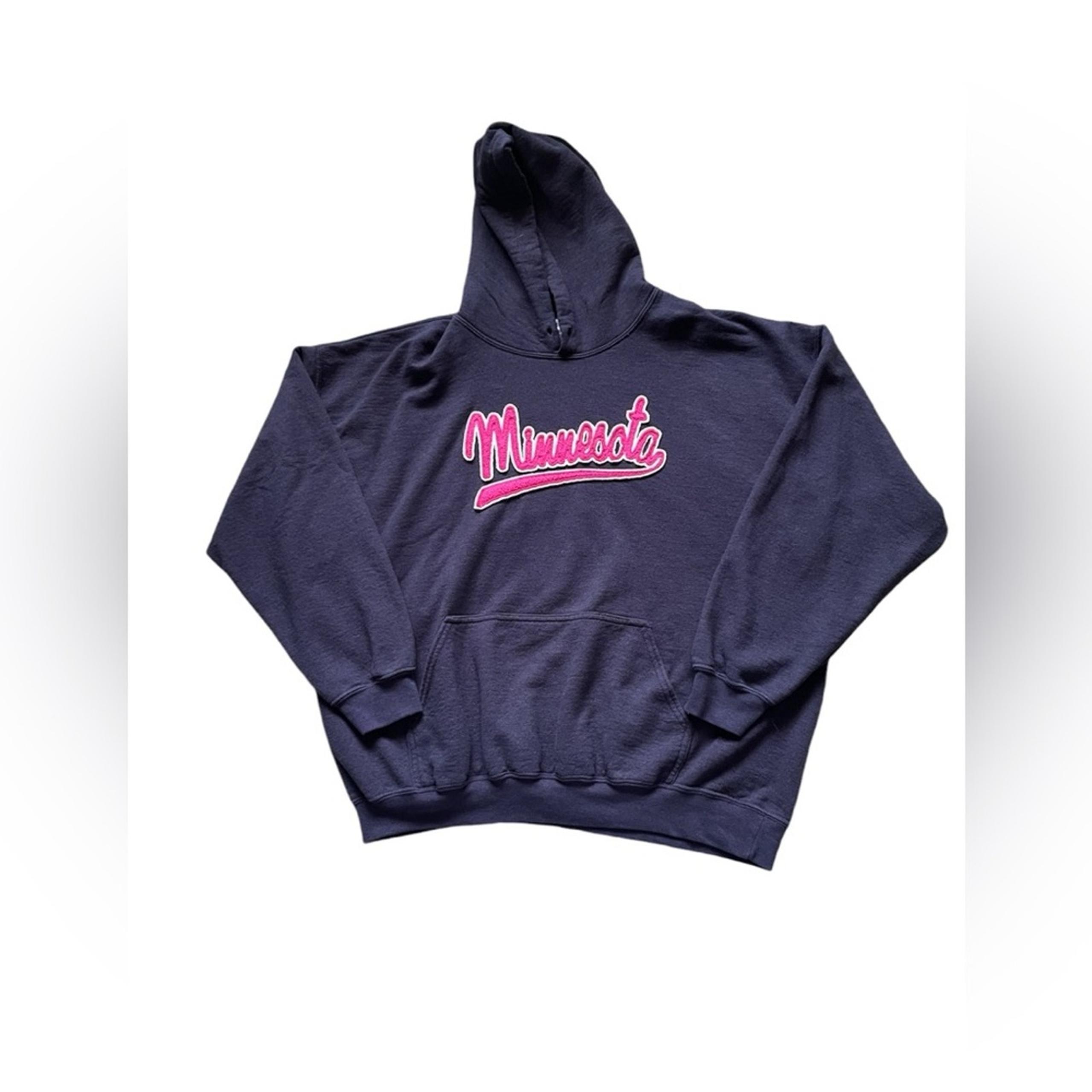 Women’s/Teen XL Minnesota logo pull over sweatshirt Blue with Pink letters