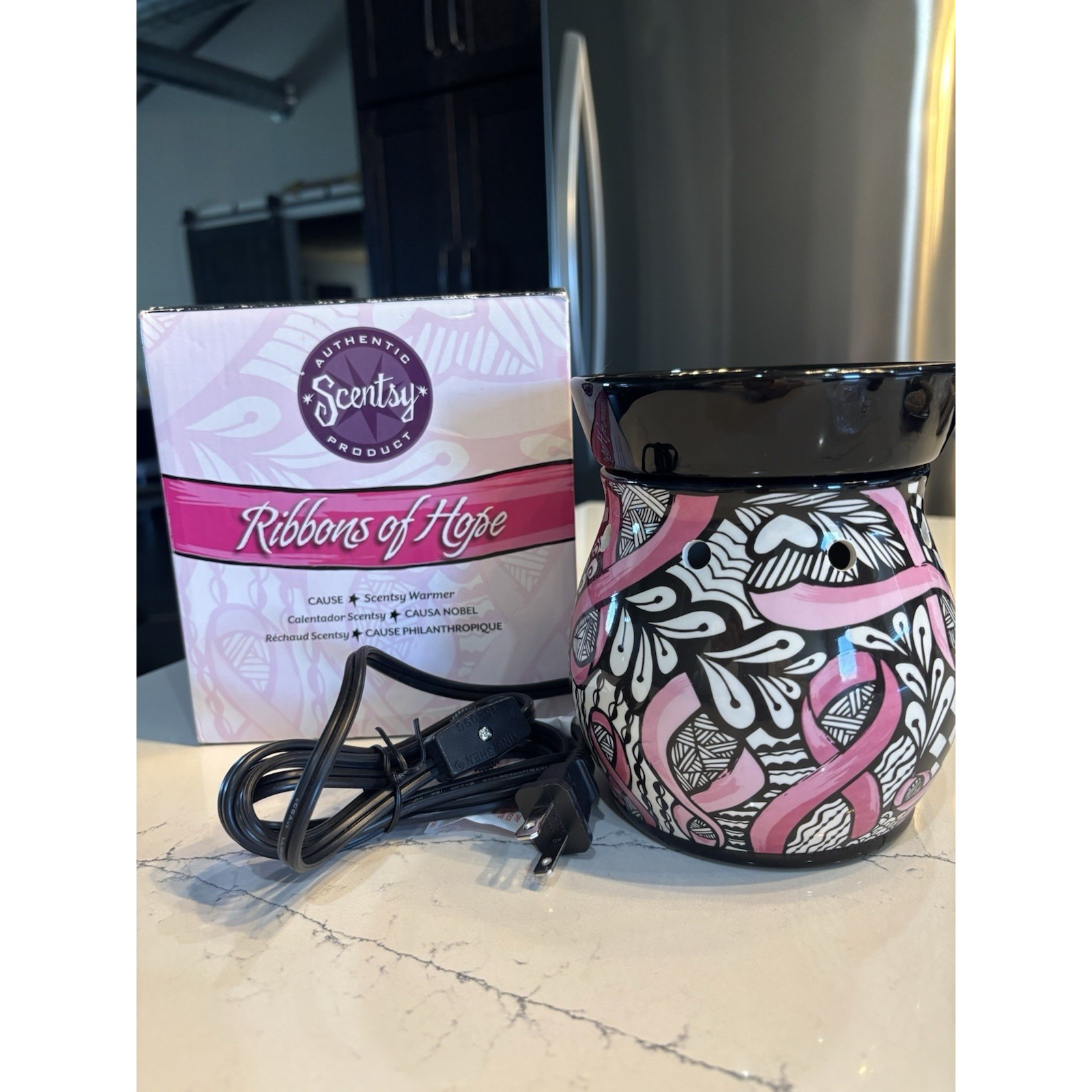 Scentsy Ribbons Of Hope Breast Cancer Warmer!Works Fine. Original Box Unused