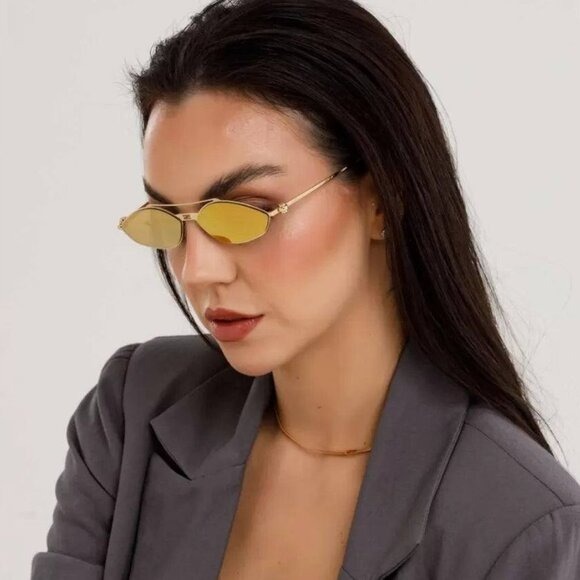 New Fendi FE40114U-Y 30G Sunglasses - Gold with Golden Chain Frame