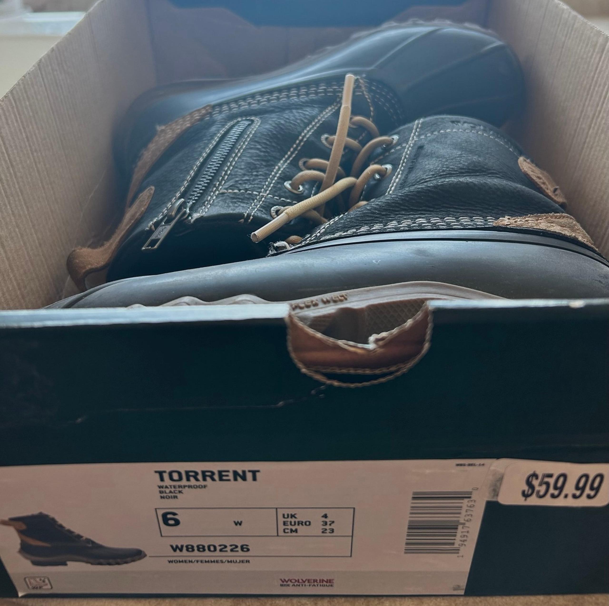 Wolverine Boots Women’s 6 M  Black Torrent Leather Duck W880226 Anti Fatigue