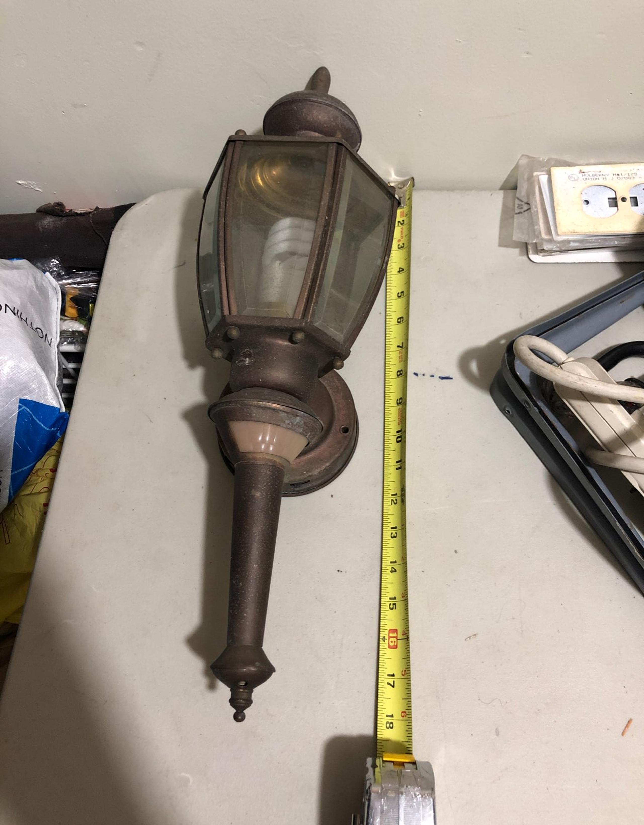 Vintage Hampton Bay outdoor light