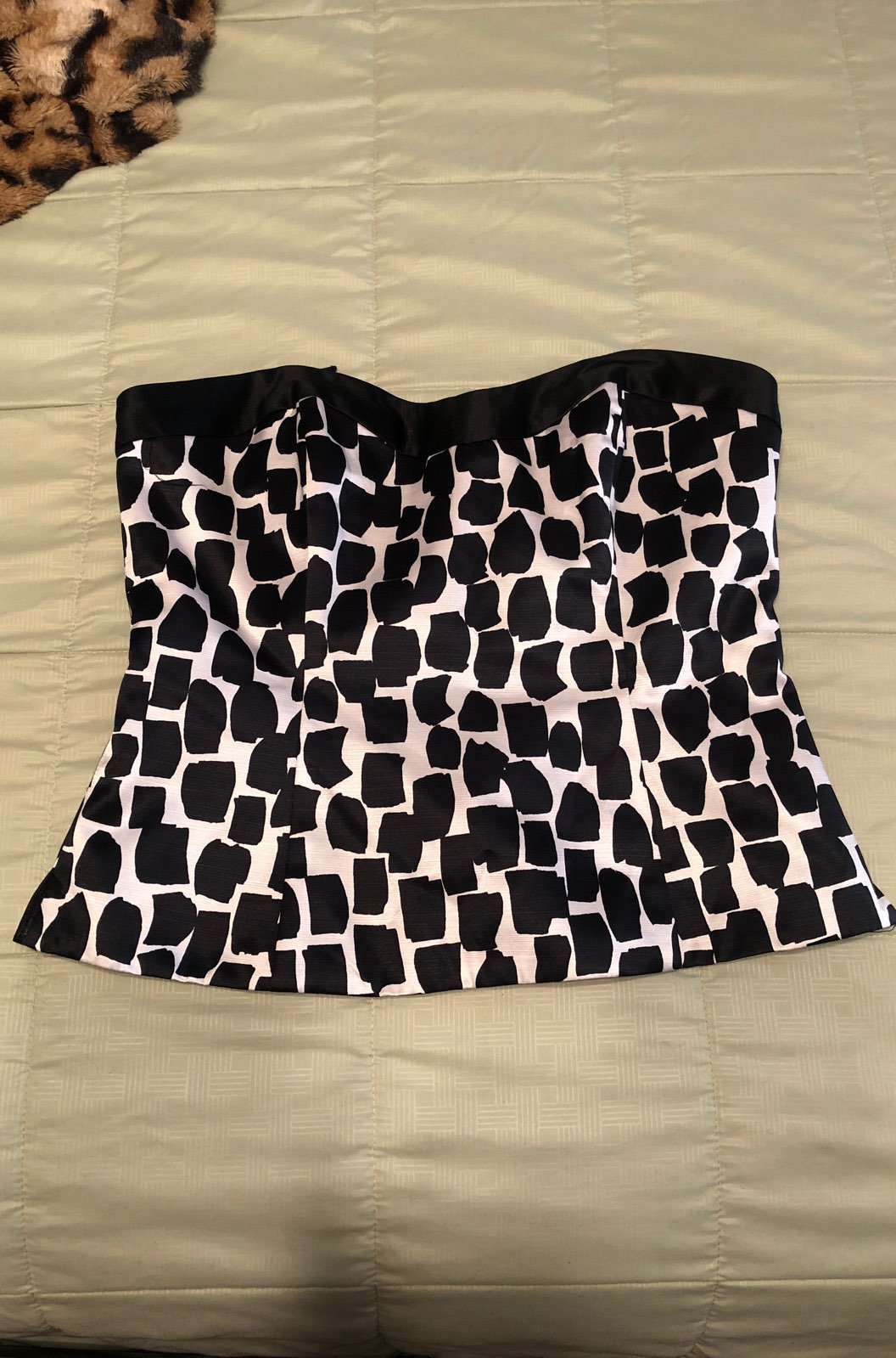 NWT Black And Cream Tube Top Size 4