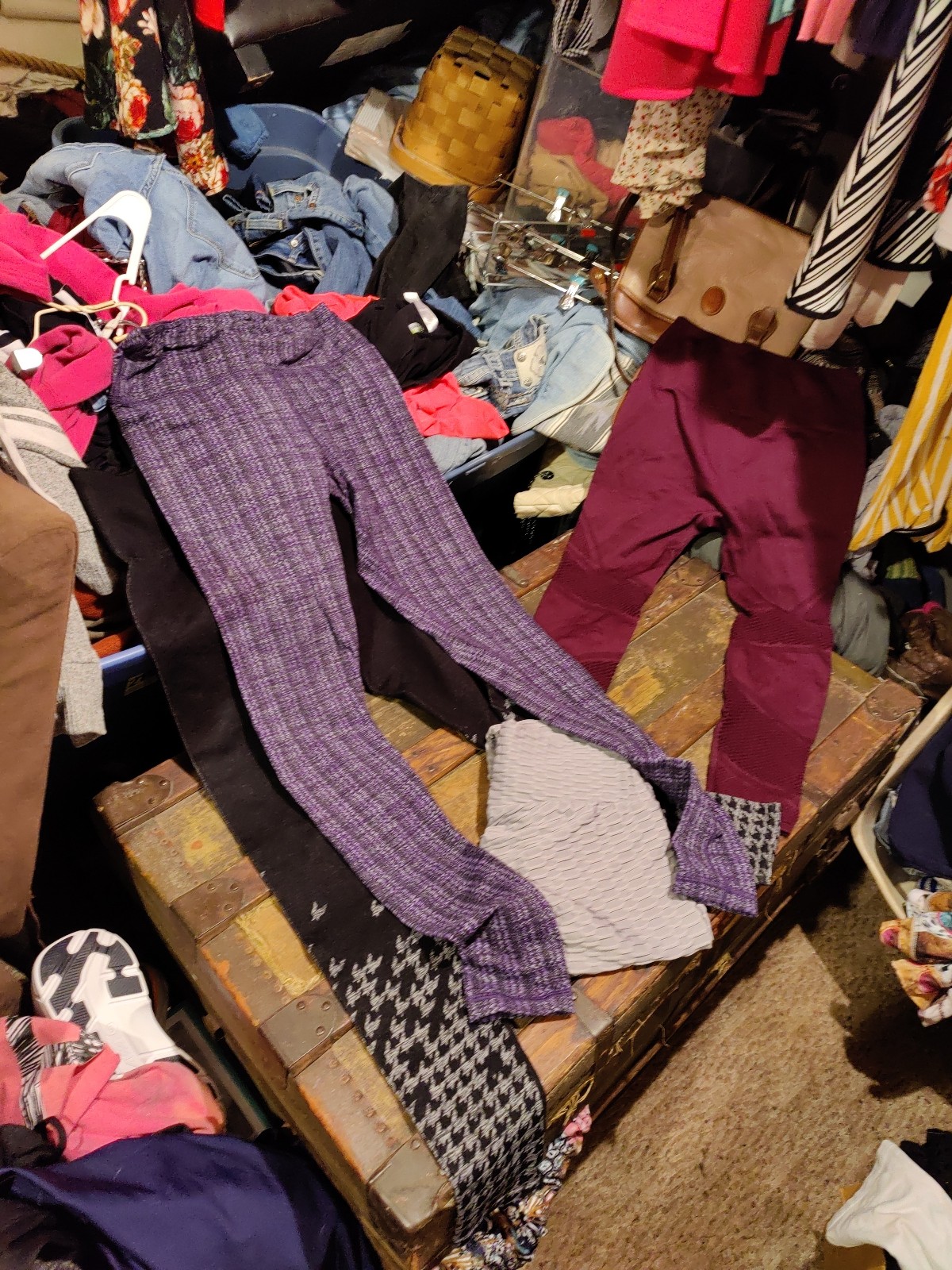 4 pairs of nwot leggings