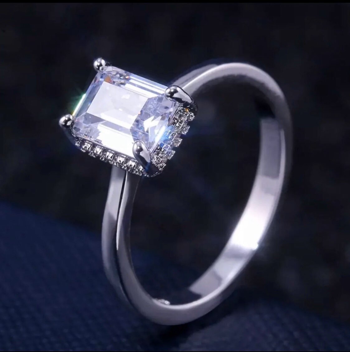 ✨Emeral Cut Engagement Ring✨Size: 9✨