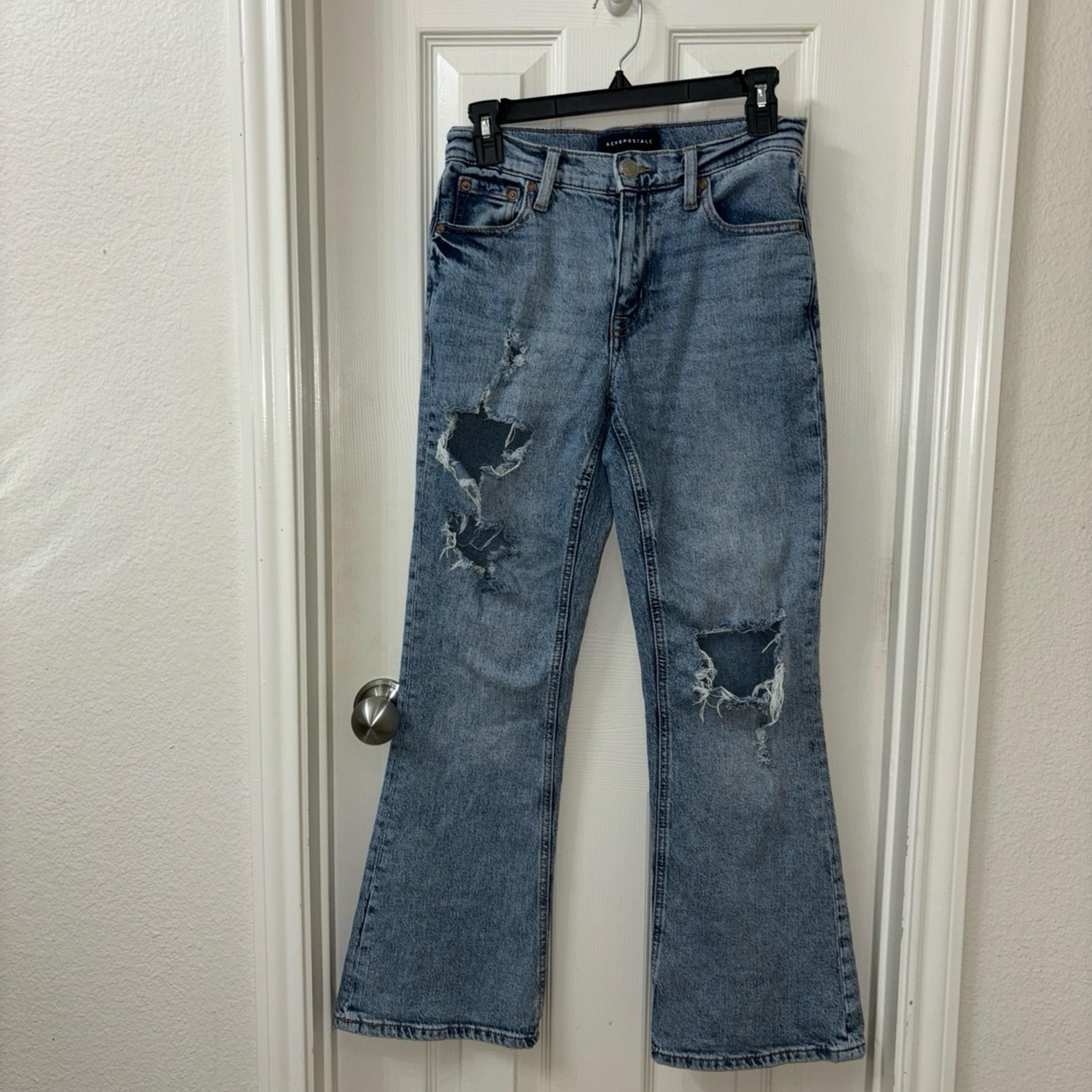 aeropostale High Rise  Flare distressed  blue jeans