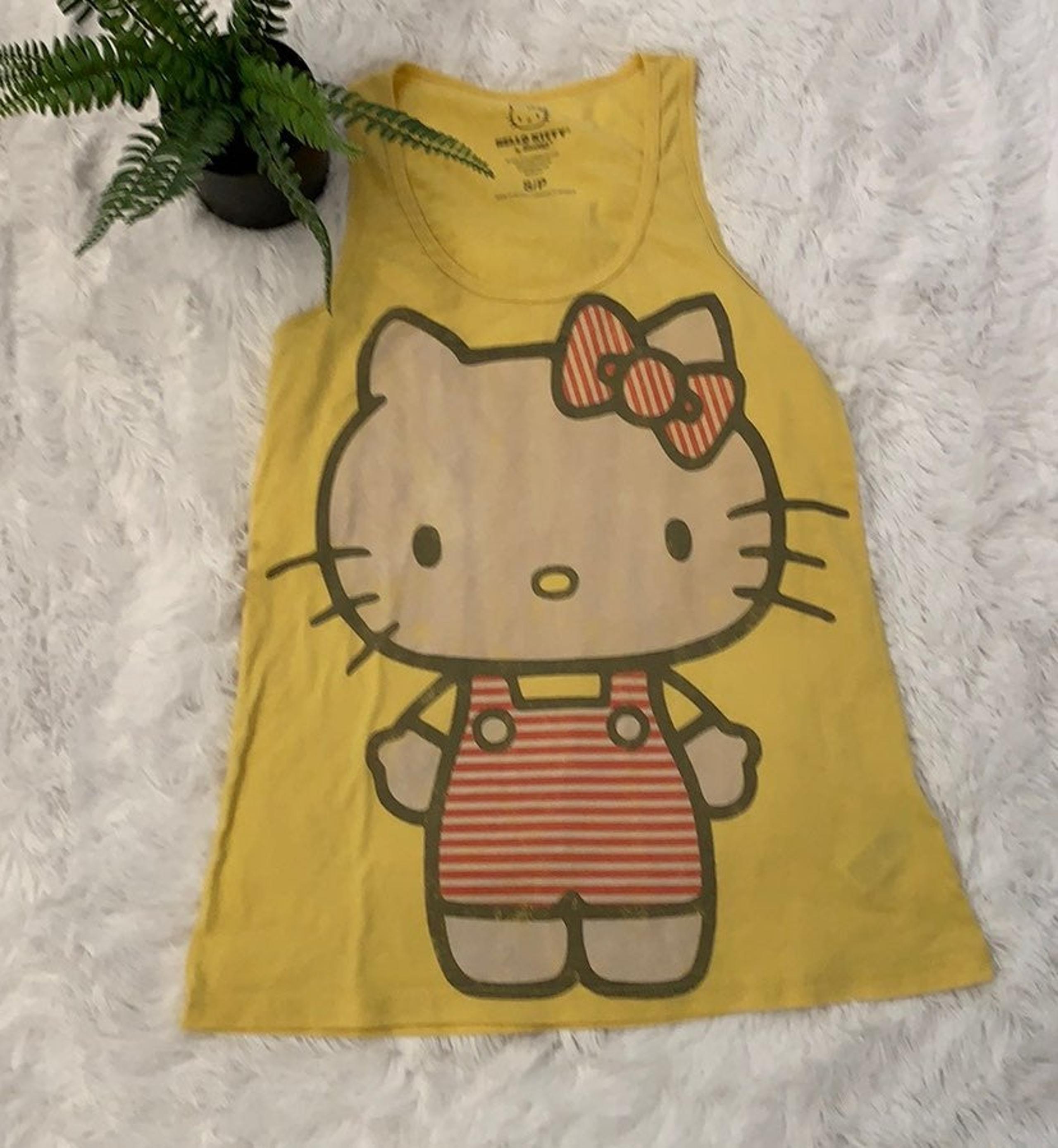 Hello Kitty Tank size Small