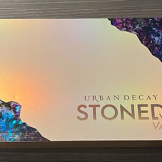 URBAN DECAY 10-Pc. Stoned Vibes Vault Gift Set.