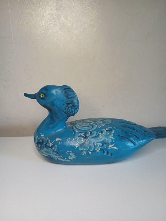 Vintage Hand Carved Wooden and Hand Painted Duck Sculpture.12 x 6