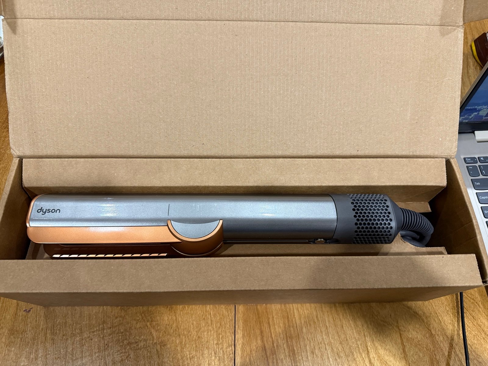 Dyson airstrait refurbished