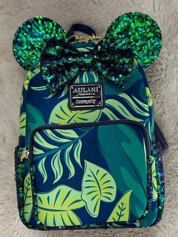 BNWT* Disney Aulani Resort Paradise Vibes Loungefly Backpack