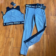 New women’s Nike Pro Sz M tank, tights