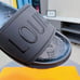 slippers-l v