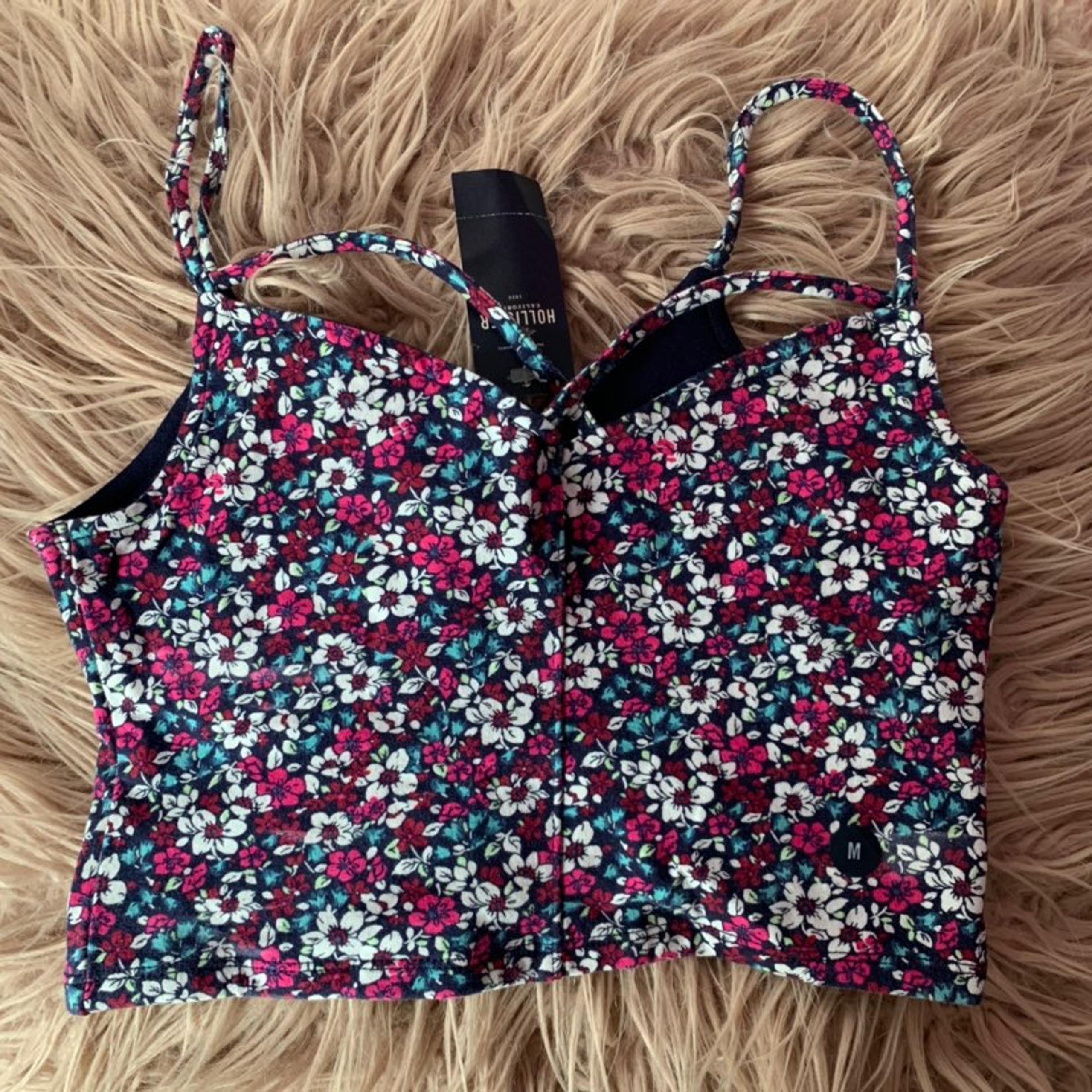 Hollister Floral Crop Top Brand New