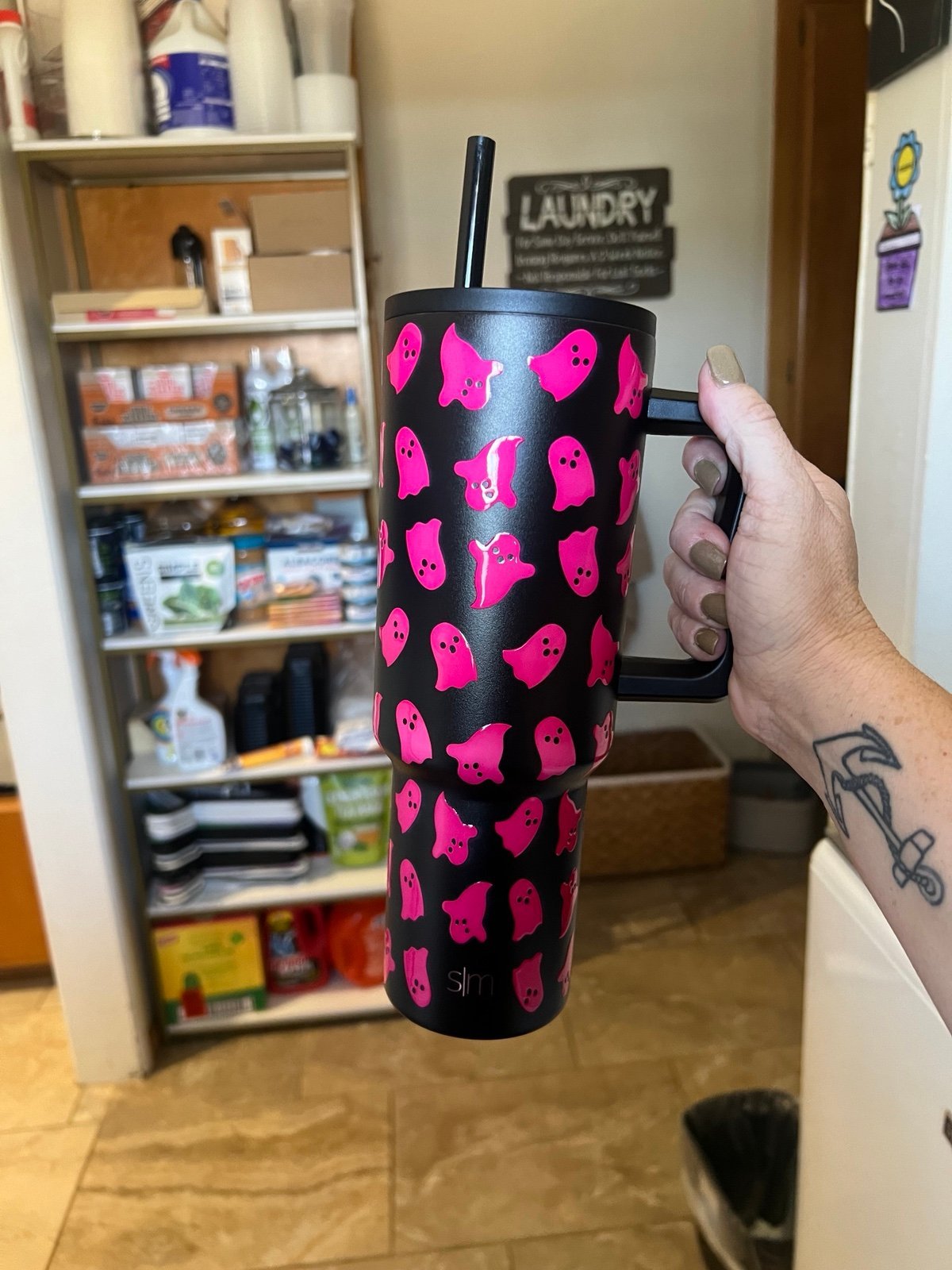 Custom dyed Simple Modern Ghost cup