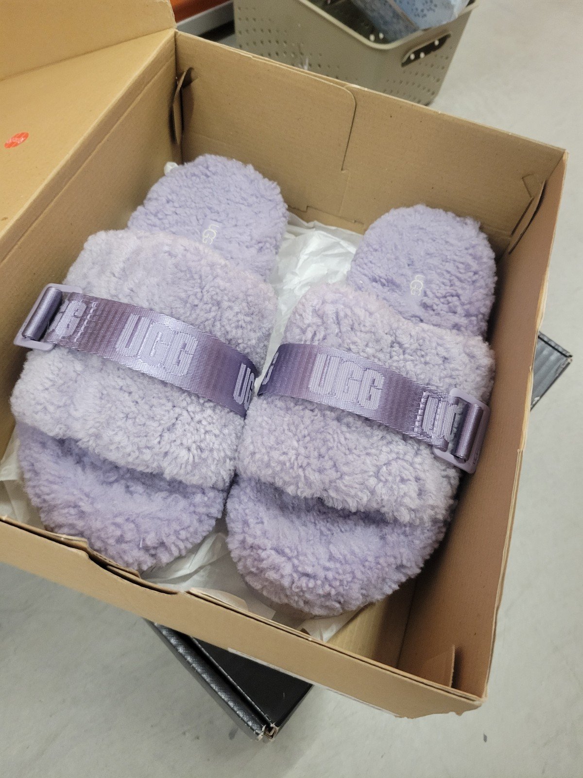 UGG Fluffita Platform 8