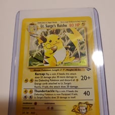 Lt. Surge's Raichu - RARE HOLOGRAPHIC GE