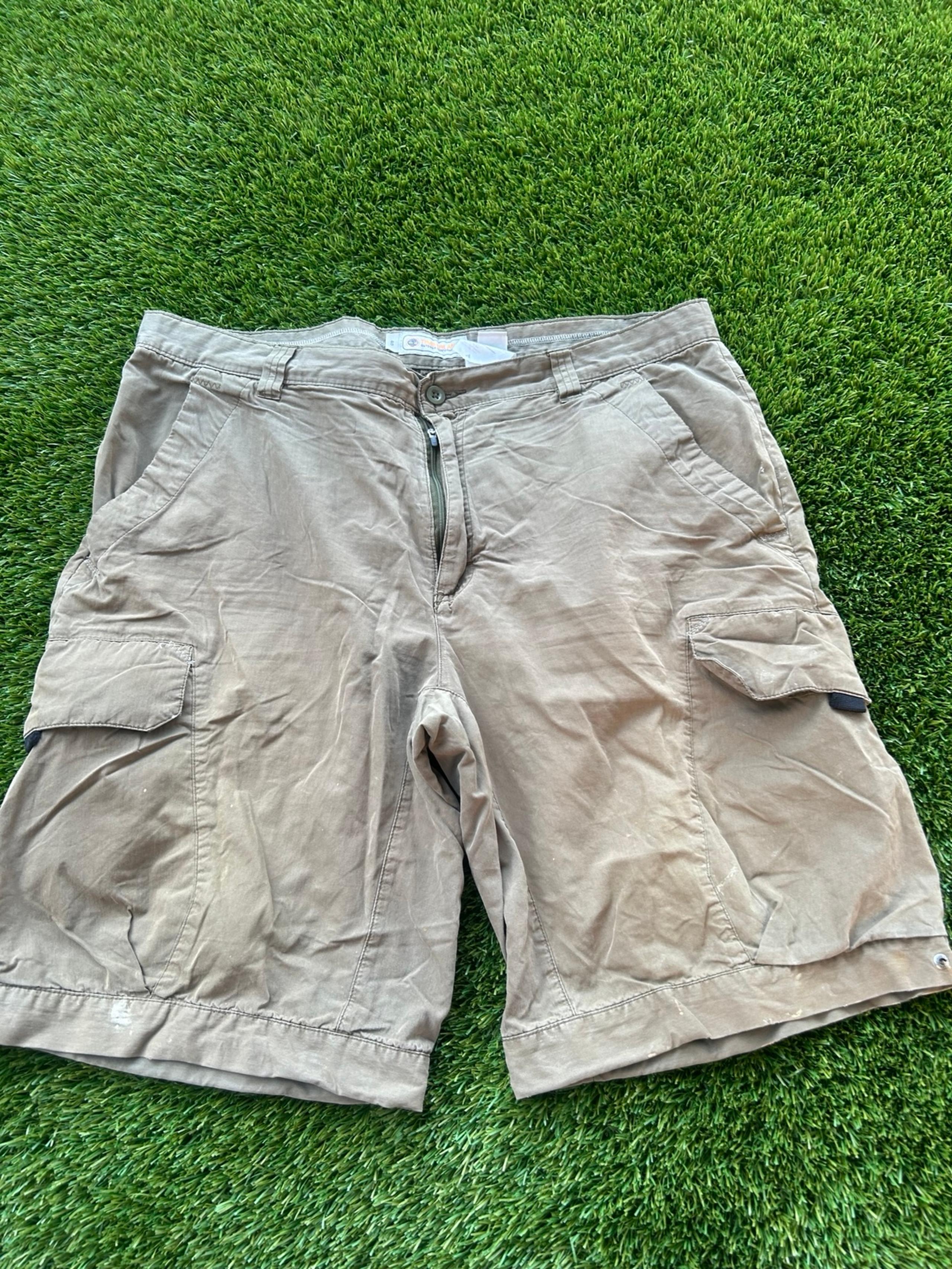 Y2K men’s Timberland cargo shorts size 40