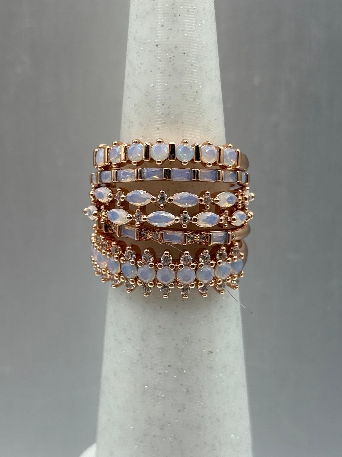 Bomb Party Delicates Rare Unicorn-size 8