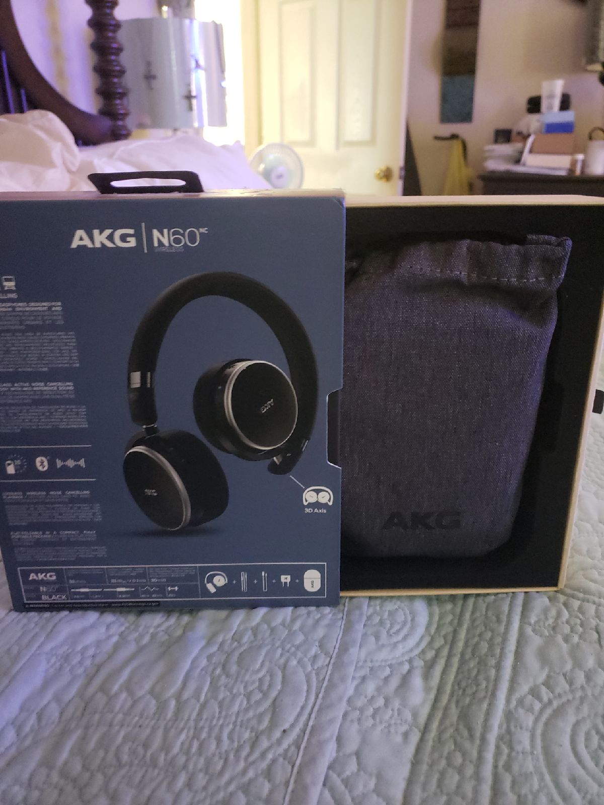 Wireless headphones