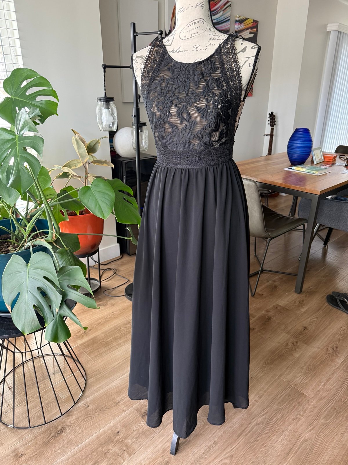 Lulus Black Lace Long Formal Dress XS