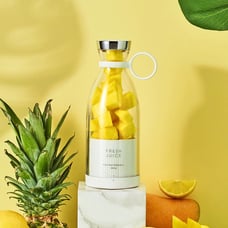 Mini Portable Rechargeable White Juicer Blender!