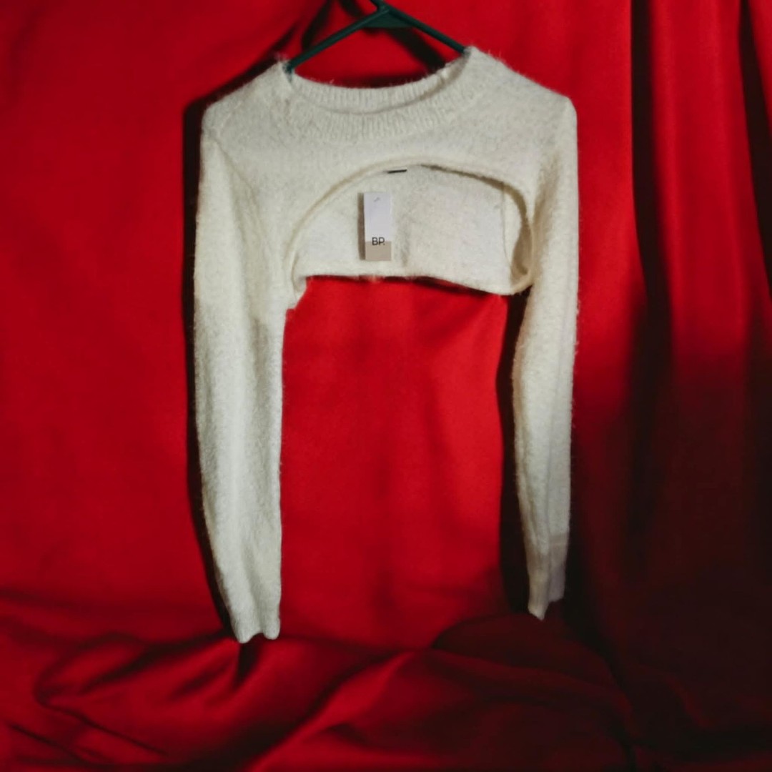 BP Sweater Overlap Size S NEW (J27)