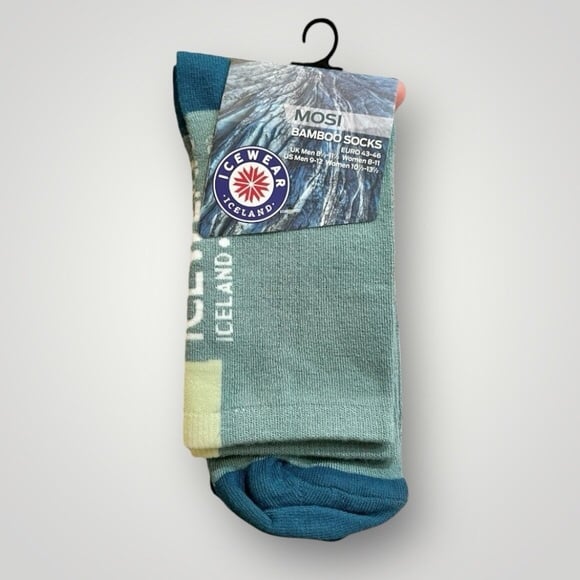 IC Comfortable, beautiful green color UNISEX socks imported from Iceland.