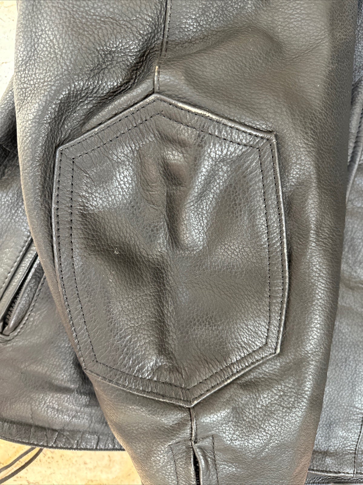 River Road Padded Leather Motorcycle Jacket shops Size 46