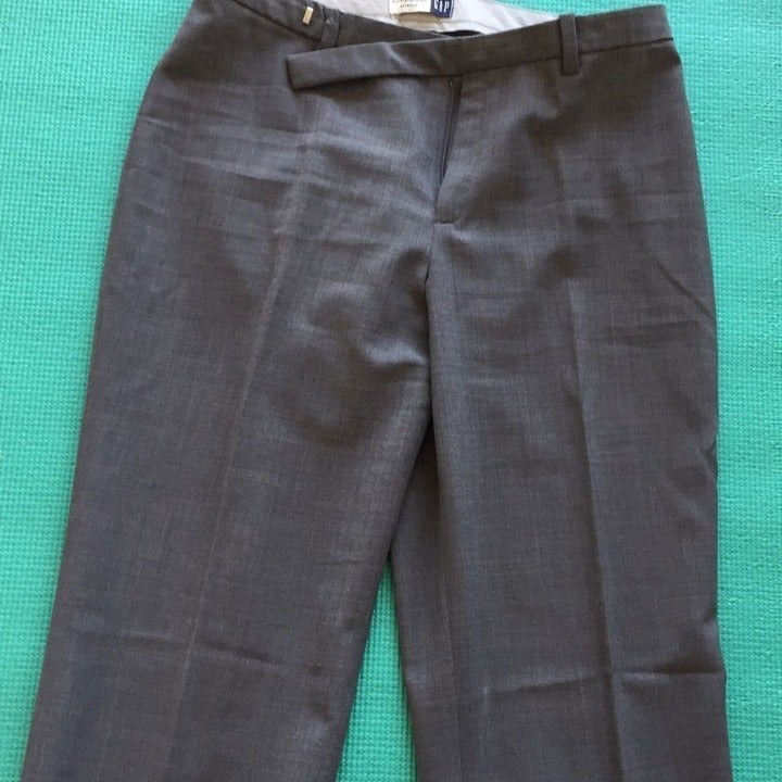 GAP Cropped Stretch Capri Gray Dress Pants Grey Size 2