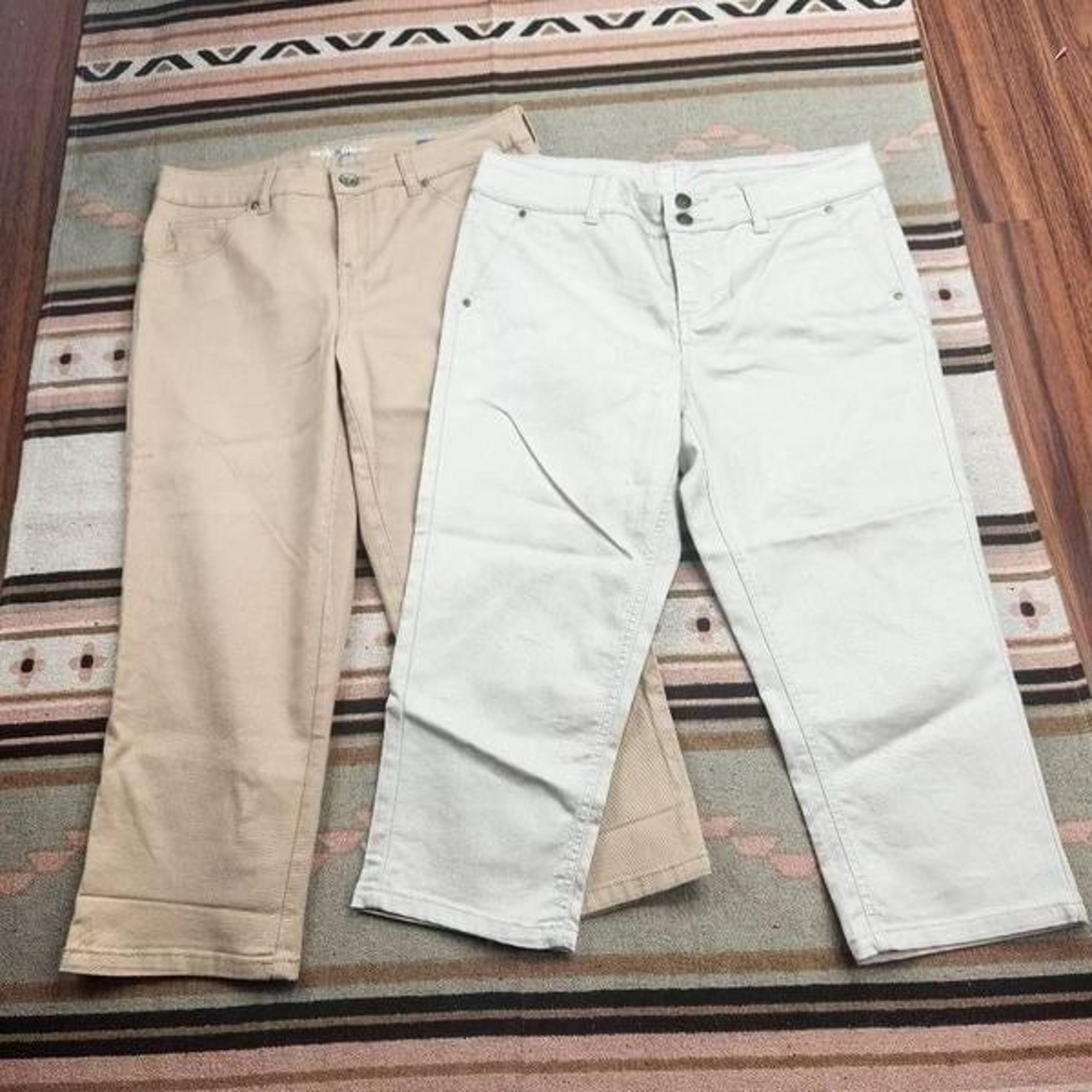 Style & Co Khaki Colored Denim Jean Capri's Women's Size 8P Petite