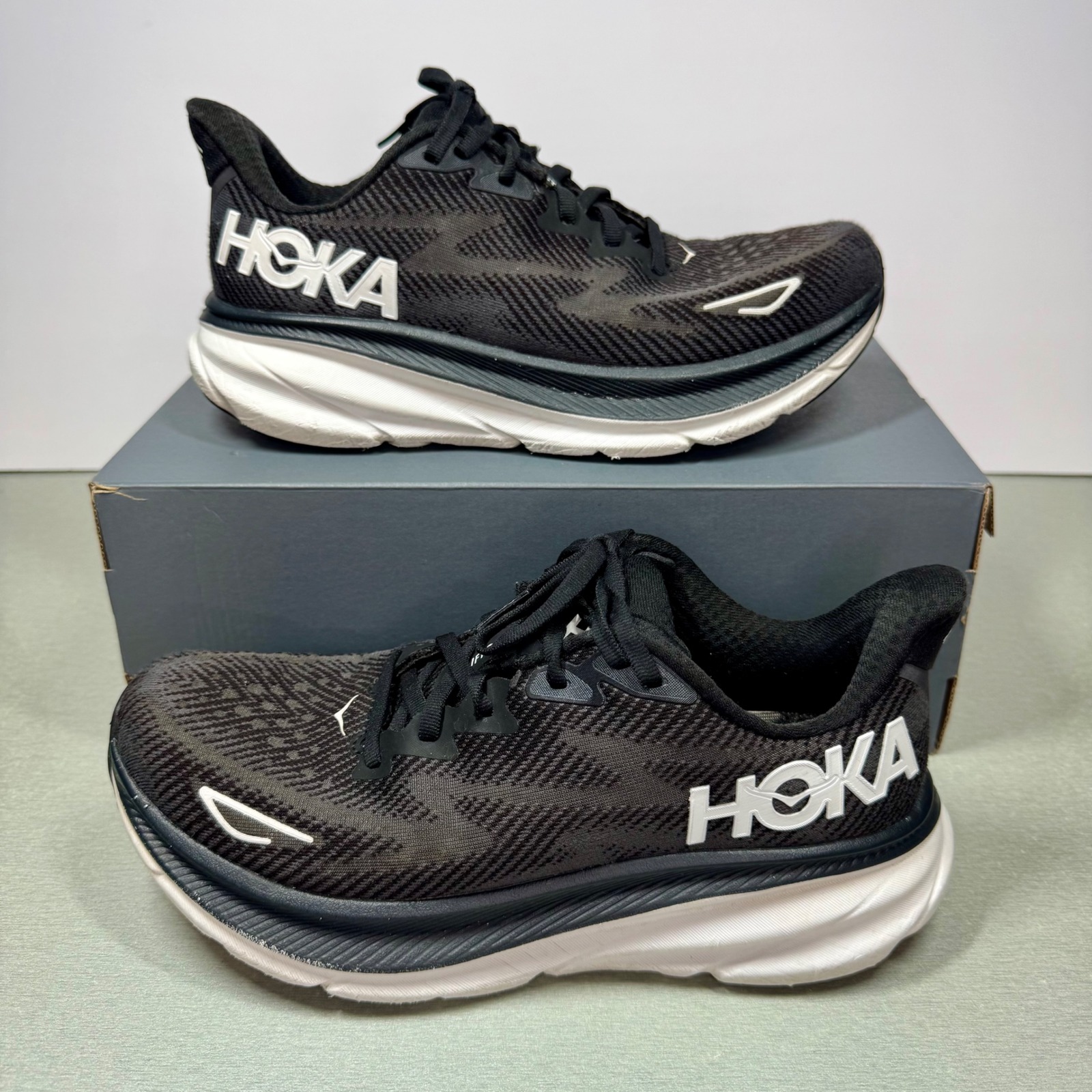 Hoka Clifton 9 Running Shoes Lightweight Cushioned Comfort Black Size 8B
