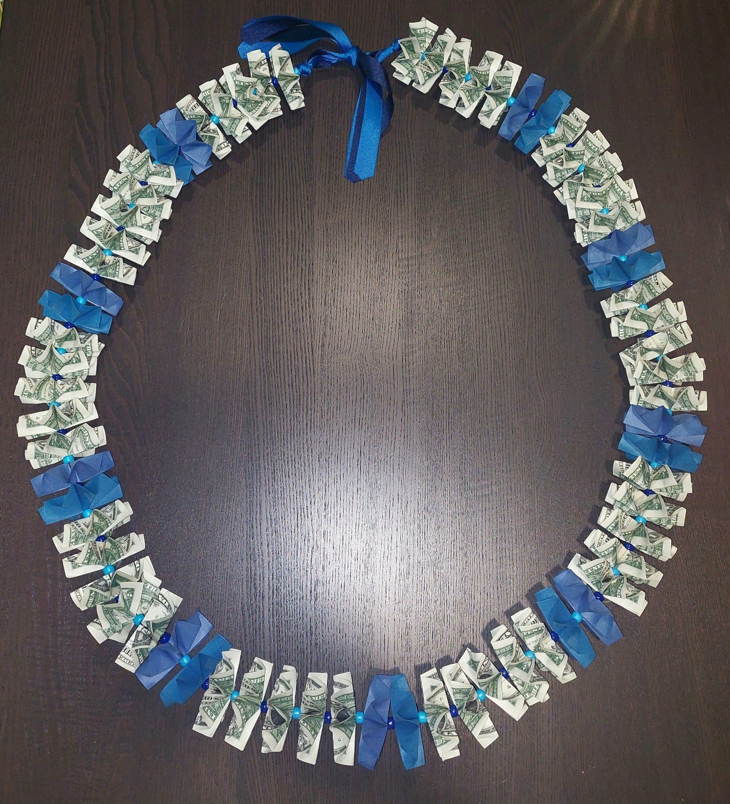 (50) Money Leis
