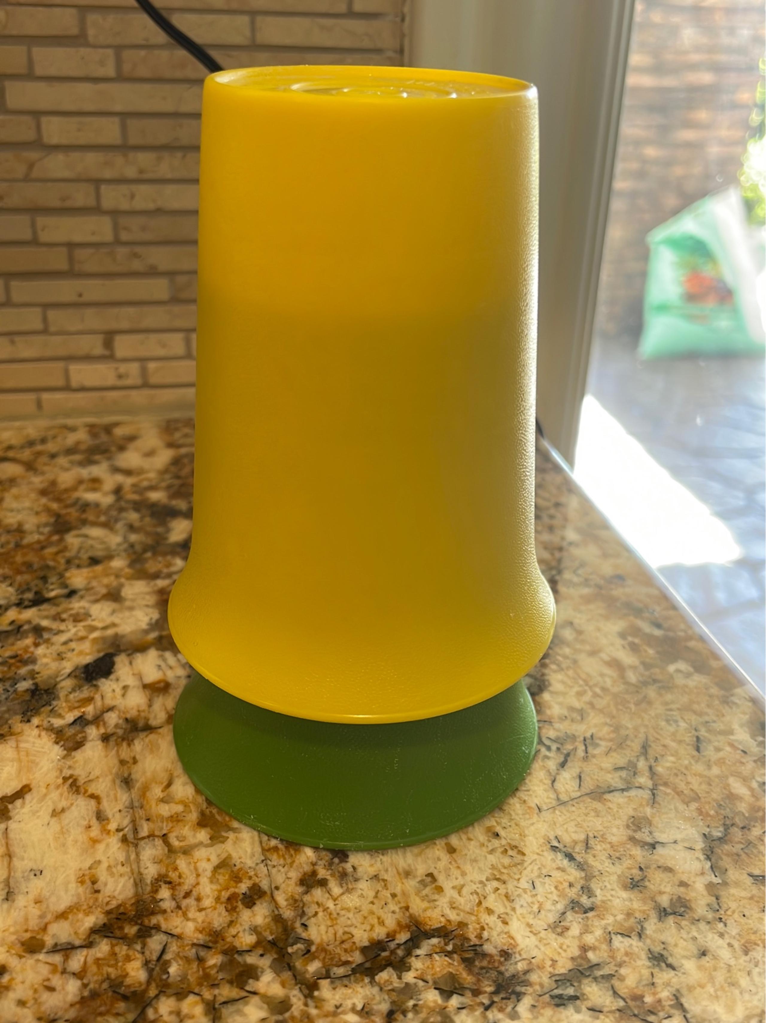 Tupperware set of 2 kids cups” vintage”