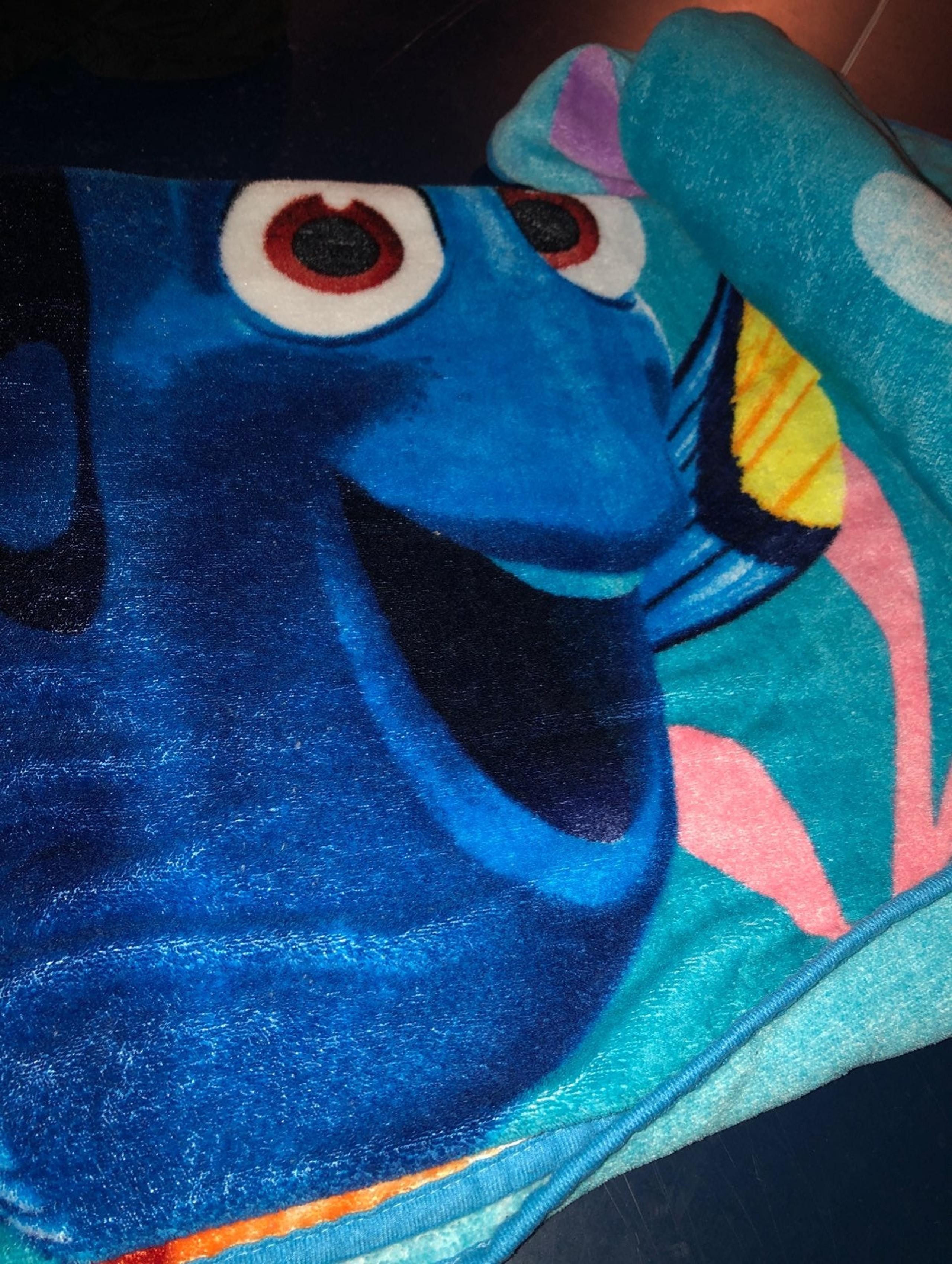 DORY THROW