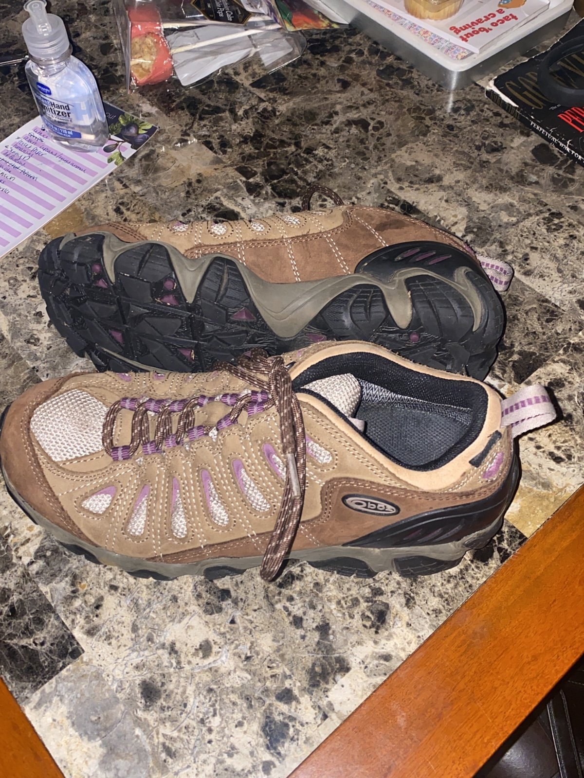 Woman’s oboz hiking shoes