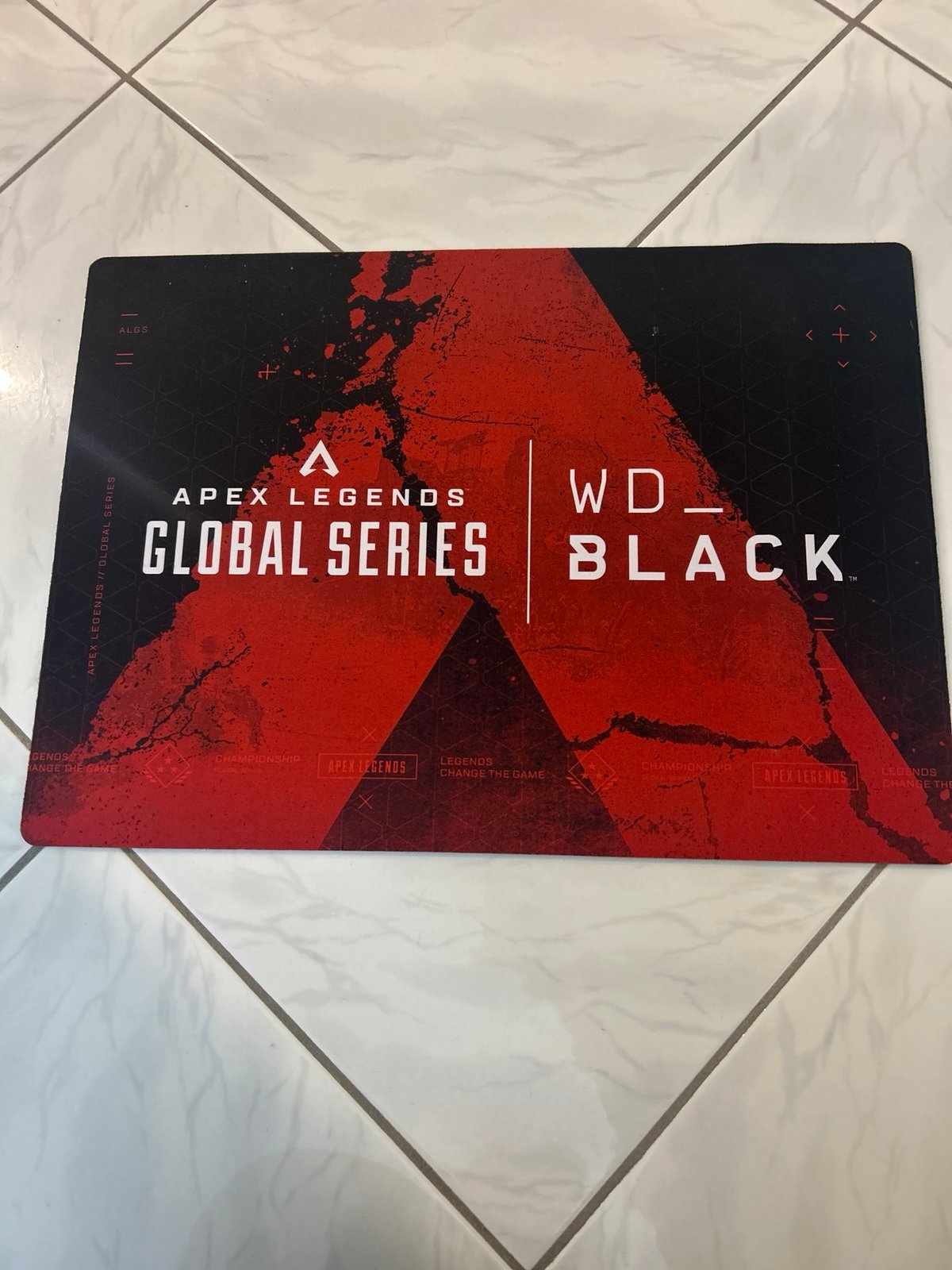 Limited Edition Apex Legends Series gaming mat