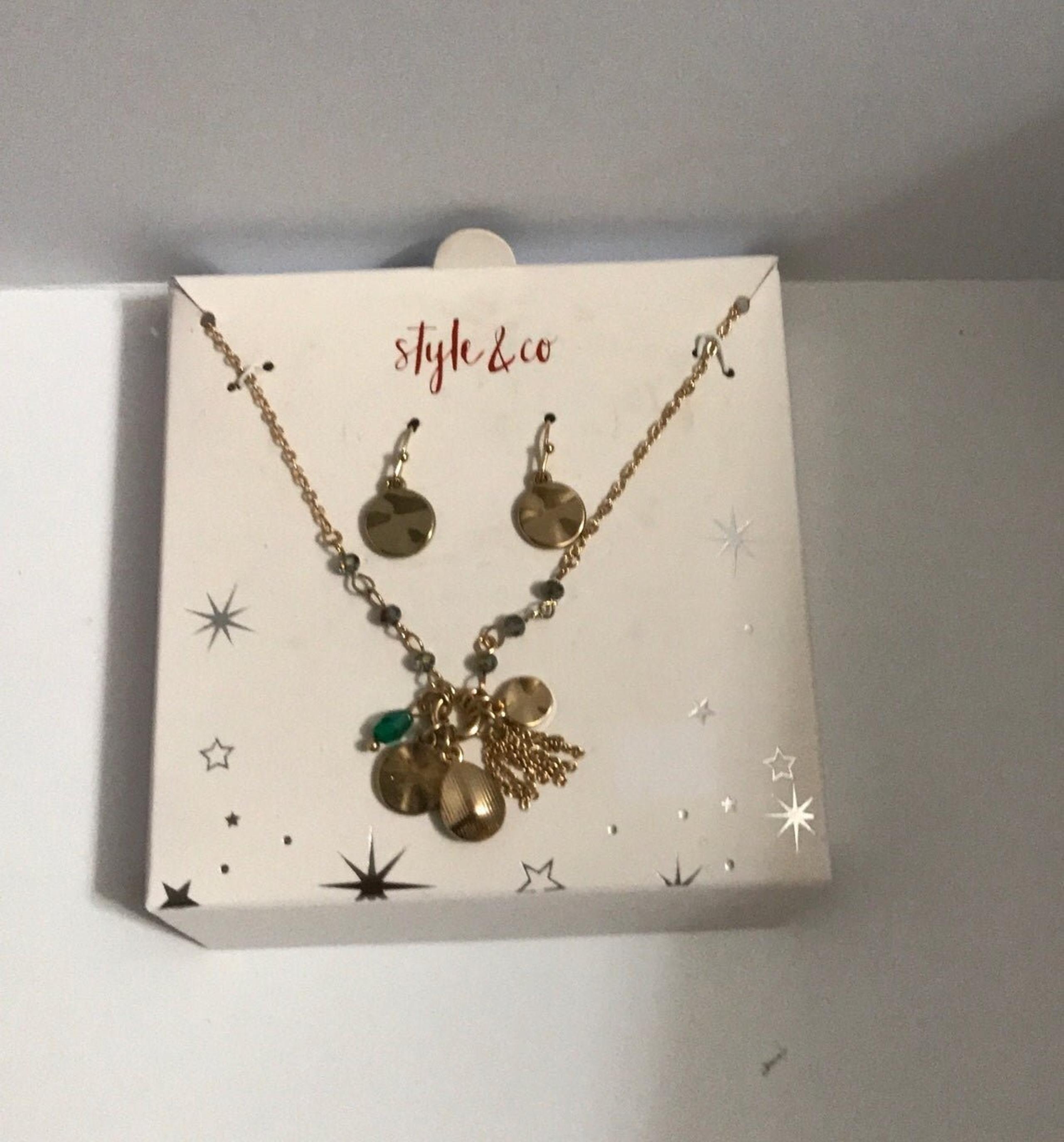 Style & CO Necklace and Earring Set
