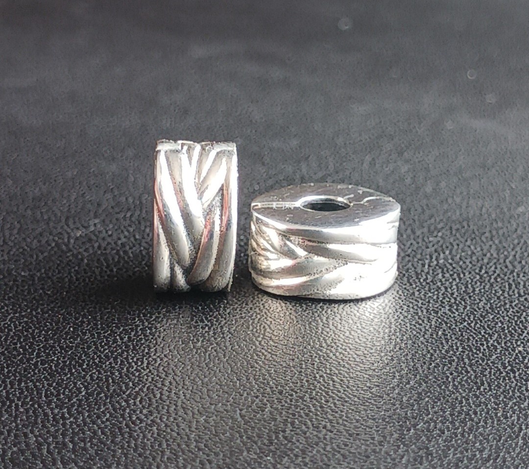 Pandora Polished Ribbons Clip Charm
