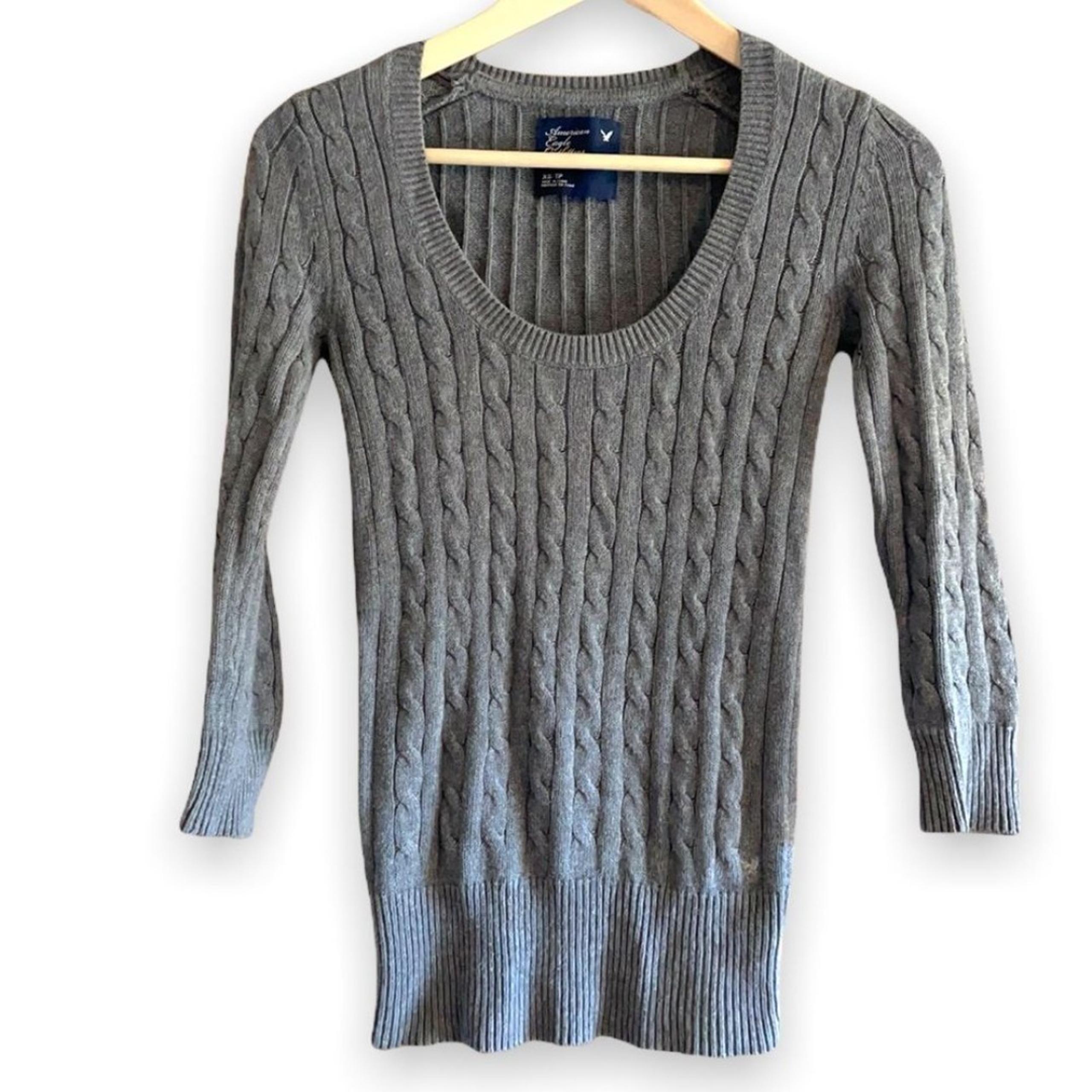 American Eagle Gray Scoop Neck 3/4 Sleeve Sweater XS