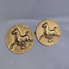 Flying Horse of Kansu Gold Plated Cuff links 1974 Alva Museum Replicas Vintage