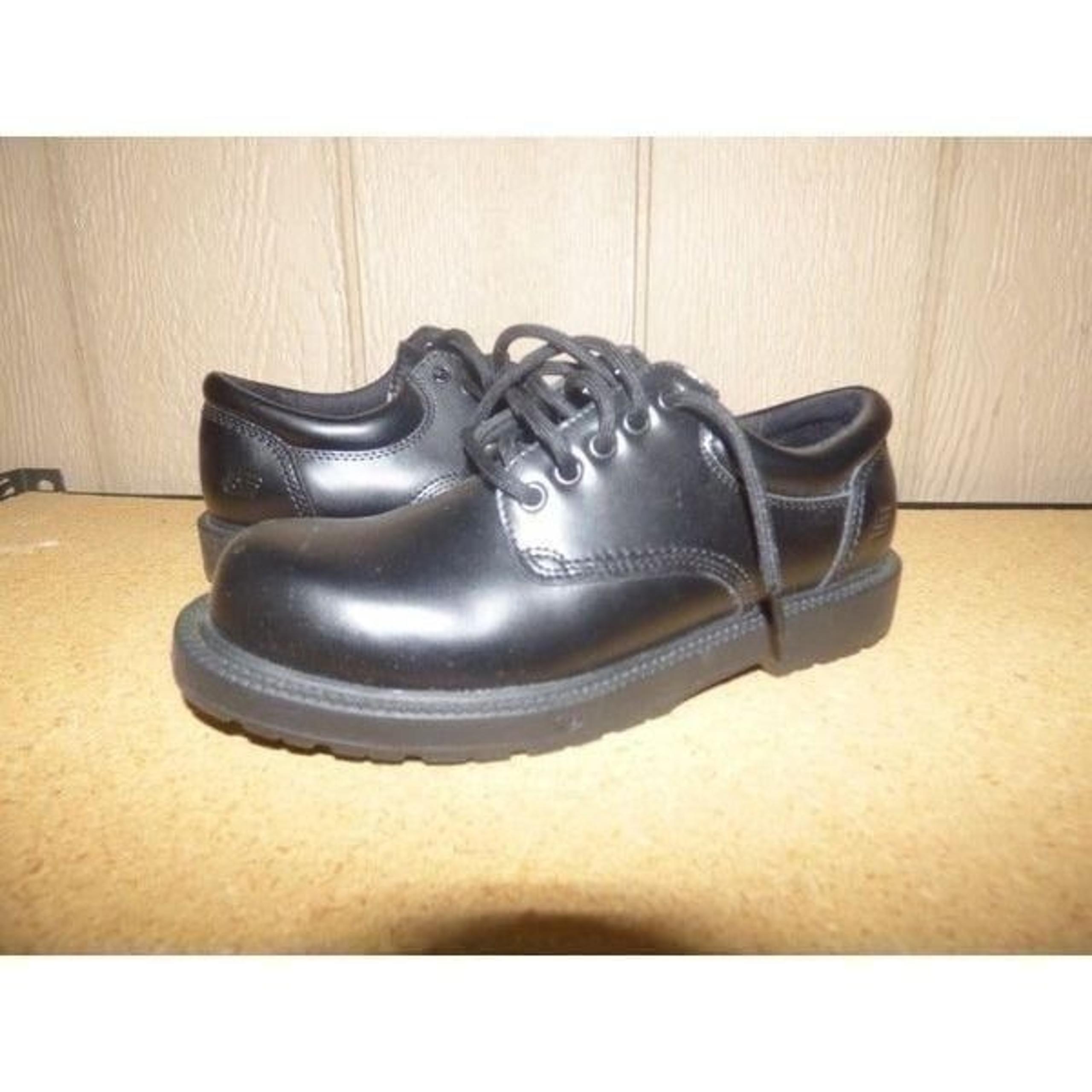 Sketcher’s Slip Resistant Leather Shoes